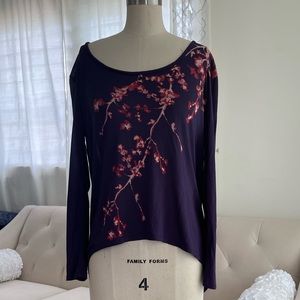 GUESS purple long sleeved top -S